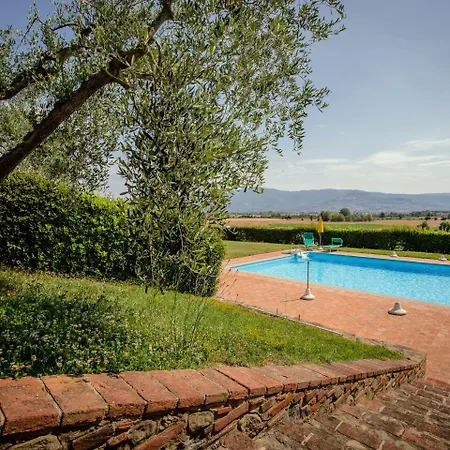 Spacious At Lombriciano Tuscany With Pool Villa